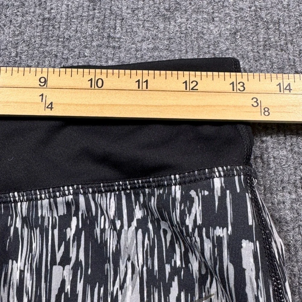 Nike Dri-FIT Running Leggings Womens Small Black White Abstract Mesh Crop‎